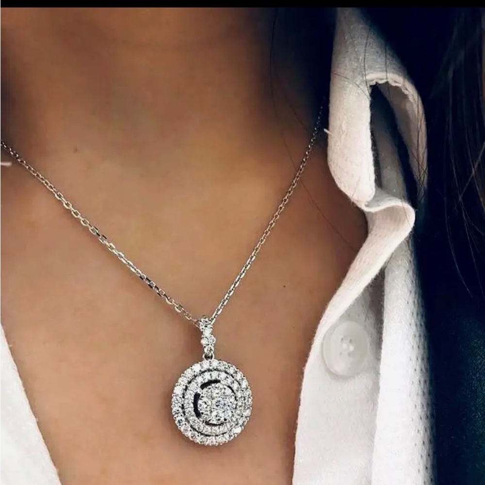 Mosaic Diamond Cubic Zirconia Circular Simple Pendant Necklace New in Gift Box